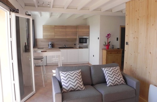 Saint-Frajou Apartment | Gîte le Figuier: Relaxing Getaway with Pool and Spa