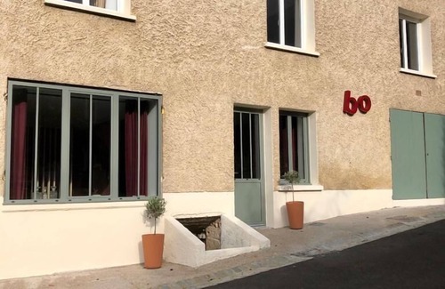 Saint-Romain Apartment | Guest Rated 10/10: Gîte "Le Floral" Near Beaune