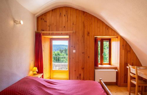 Saint-Georges-de-Levejac House | Cozy Le Bellevue: Family-Friendly Stay Near Nature