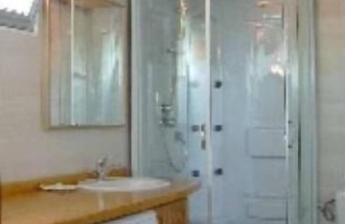 Loubeyrat Cottage | Guest Rated Gîte Le Gîte de l'Etang with Spa & Kitchen