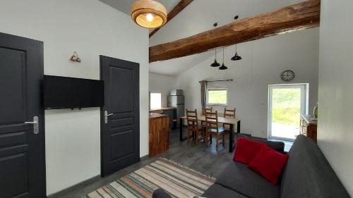 Brullioles House | Family-Friendly Getaway at Gîte Le Grenier de l'Oasis