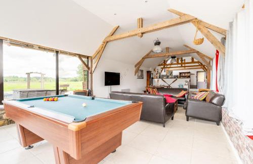 Bovel House | Relax at Gîte Le Jardin d'Eden with Pool & Hot Tub