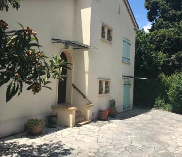 Volonne House | Enchanting Gîte Le Lavandin with Oceanfront View