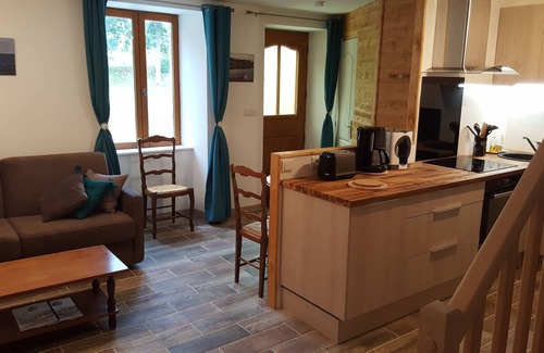 Sartilly-Baie-Bocage House | Oceanfront Gîte "le Marité" with Pool & 9.8 Guest Rating