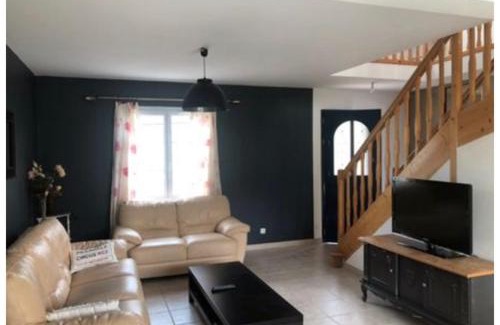 Flavigny House | Family-Friendly Gîte "Le Millésime 61" - Rated 8.5/10