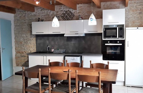 Echillais Cottage | Discover Gîte Le Moulin de Pillay: Oceanfront Bliss Awaits