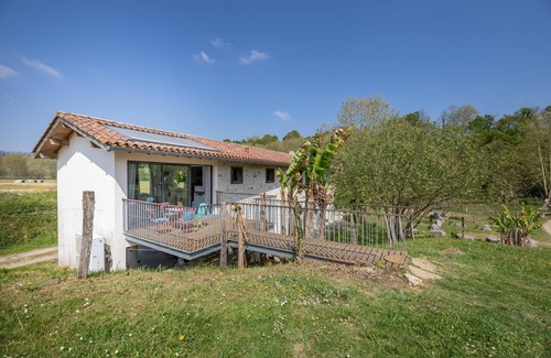 Bidache House | Tranquil Gîte Le Moulin Pocheluberry with Spa & Breakfast