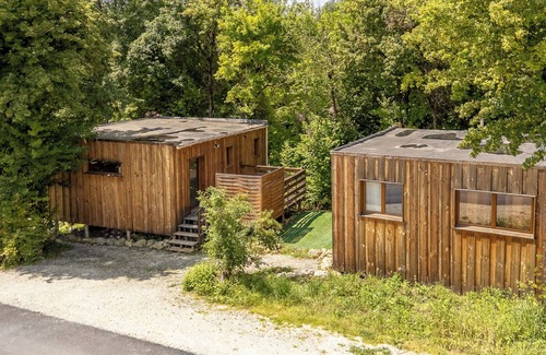 Blesignac House | Gîte le Noisetier: Ideal Retreat for Families & Friends