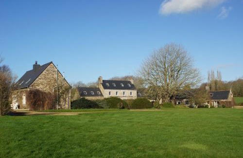 Minihy-Treguier House | Pet-Friendly Retreat at Gîte Le Penker with Private Pool