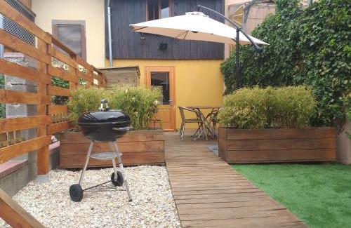 Eguisheim House | Discover Gîte le Petit Muscat: Pet-Friendly with Ocean Views