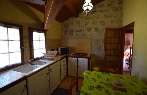 Dondas House | Discover Gîte Le Pigeonnier - Family-Friendly Retreat in Dondas