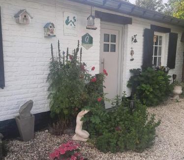 Leuze-en-Hainaut Apartment | Child-Friendly Retreat at Gîte le Quesnoy - Rated 9.5/10