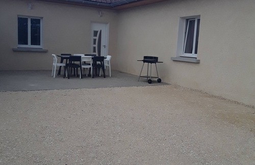 Viriville House | Family-Friendly Getaway at Gîte "Le Sans-souci" - 10/10 Rating