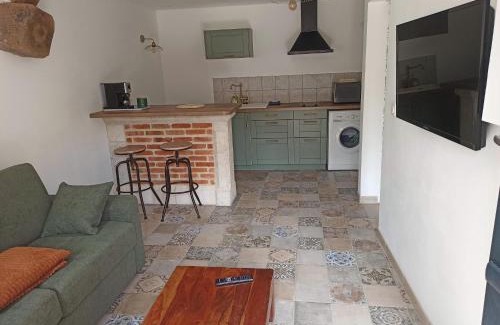 Cheverny House | Discover Gîte Le Tico: Family-Friendly Retreat with High Ratings
