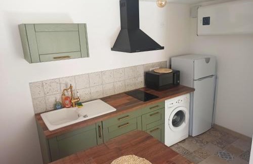 Cheverny House | Discover Gîte Le Tico: Family-Friendly Retreat with High Ratings