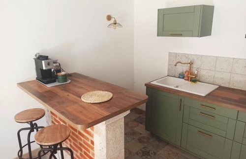 Cheverny House | Discover Gîte Le Tico: Family-Friendly Retreat with High Ratings