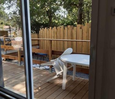 Audenge House | Cozy Gîte les 2 pins with Ocean View and Pool Access