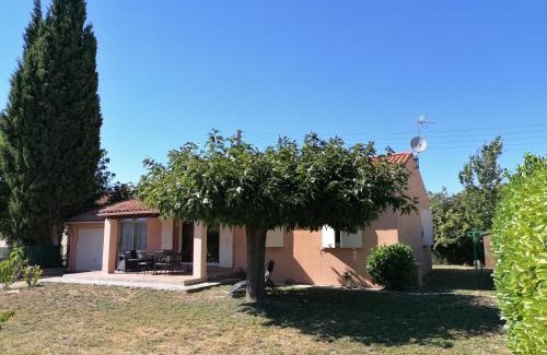 L'Isle-sur-la-Sorgue House | Inviting Gîte Les Demoiselles des Sorgues - Family-Friendly Stay