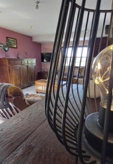 Champlon House | Family-Friendly Gîte Les Sittelles with Great Amenities