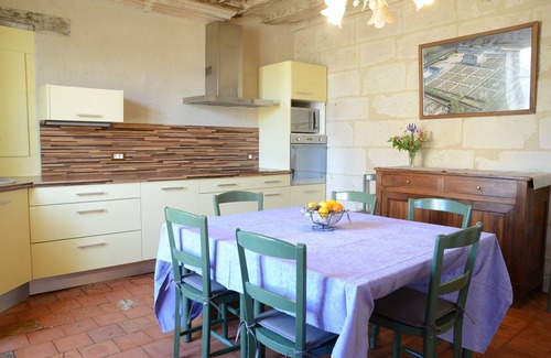 Ligre House | Relax at Gîte Les Treilles with Private Pool & Family-Friendly Amenities