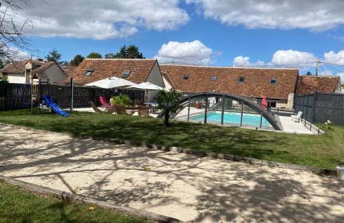 Maslives House | Oceanfront Retreat for 14 Guests with Pool & Pet Friendly