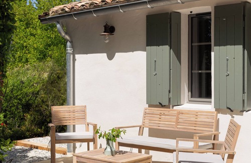 Capian Apartment | Gîte Lilas: Ideal Retreat with Spa and Kitchen Amenities