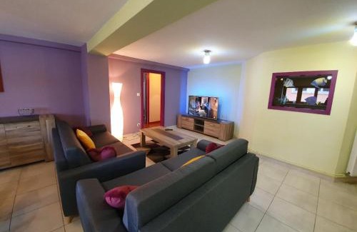 Ventron Apartment | Gîte Lilas: Loft with Game Room and Spa for Up to 8 Guests