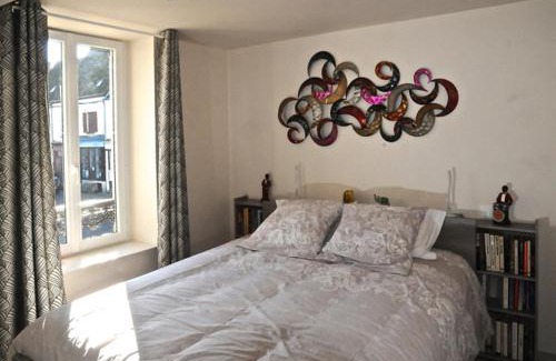 Chatillon-Coligny Apartment | Three-Star Gîte: Pet-Friendly Getaway with Top Ratings