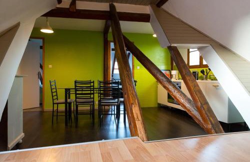 Pfettisheim House | Cozy Gîte: Renovated Stay in an Alsatian Farmhouse
