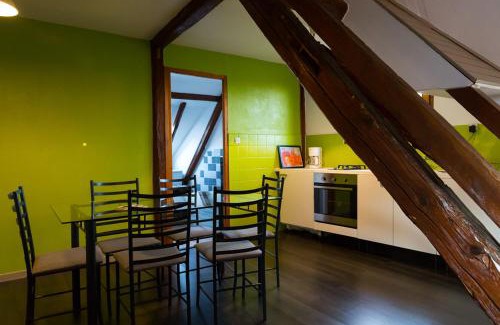 Pfettisheim House | Cozy Gîte: Renovated Stay in an Alsatian Farmhouse