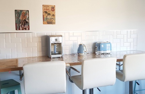 Pontorson House | Relaxing Retreat at Gîte Lucian Mont-Saint-Michel for 10