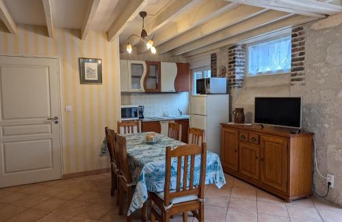 Epieds-en-Beauce House | Bright Gîte in Épieds-en-Beauce, Pet-Friendly Retreat