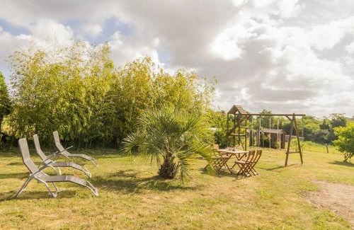 Mesquer House | Bright Retreat with Private Garden Near the Beaches