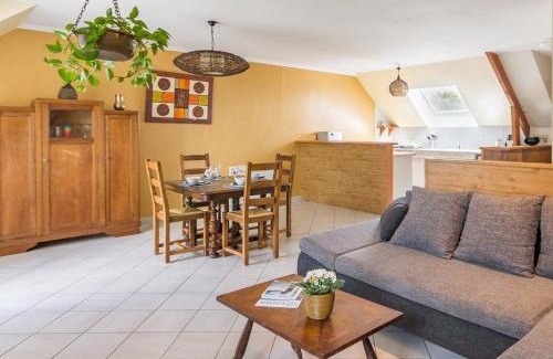 Mesquer House | Bright Retreat with Private Garden Near the Beaches