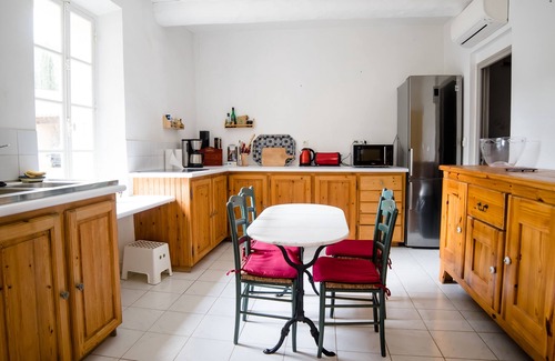 Villeseque-des-Corbieres House | Oceanfront Getaway at Gîte Maison des Vendangeurs