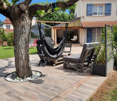 Saint-Julien-de-Cassagnas Apartment | Unwind at Gîte ma vie là with Private Jacuzzi Bliss