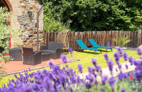 Briec Cottage | Guest Rated 10/10 at Gîte Manoir de Kerlez with Pool