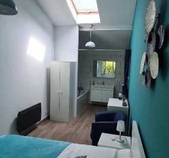 Saint-Pee-sur-Nivelle House | Pet-Friendly Gîte Mendi Ura with Pool & Family Amenities