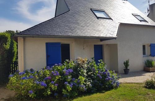 Carnac House | Oceanfront Escape at Gîte Mon Plaisir - Rated 9.5/10