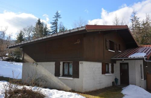 Les Houches Apartment | Welcoming Gîte Montvauthier: Pet & Child Friendly Retreat