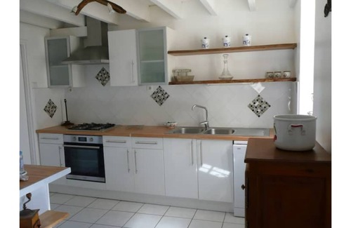 Faleyras House | Gîte MOULIN DU CROS: Perfect Getaway with Pool & Kitchen