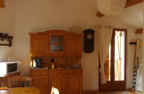 Les Pres House | Explore Nature at Gîte Montagne: Guest Rated 10/10!