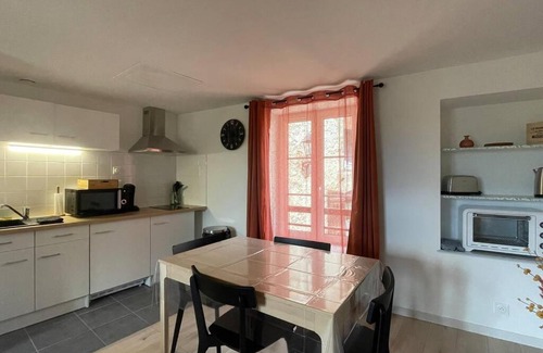 Neufchateau Apartment | Pet-Friendly Gîte NO 9 with High Guest Ratings!