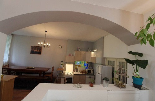Villeneuve-de-Berg House | Family-Friendly Gîte with Pool & Optional Salsa Lessons