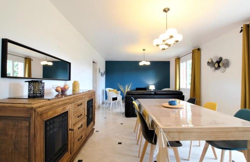 Piney House | Gîte Piney: Perfect Family Retreat for 6 Guests