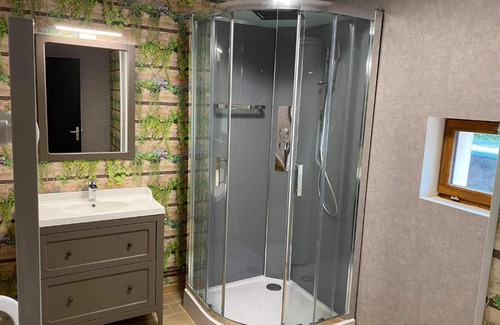 Preures House | Gîte PRIMA LUCE: Spa Retreat with Top Guest Ratings