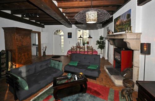 Mortagne-sur-Sevre House | Family-Friendly Gîte Near Puy du Fou - Rated 8.6/10
