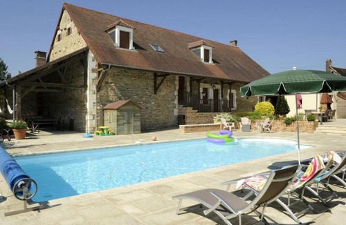 Prusy House | Family-Friendly Gîte Prusy: Rated 9/10 for Comfort