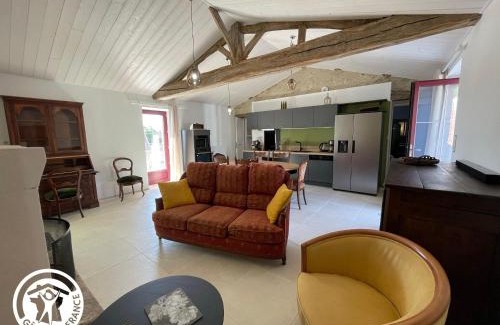 Challans-Gois Communaute House | Relaxing Gîte Challans with Pool - Perfect for Families
