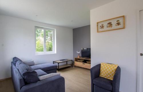 Saint-Mesmin House | Charming Gîte with Terrace and Garden in Saint-Mesmin